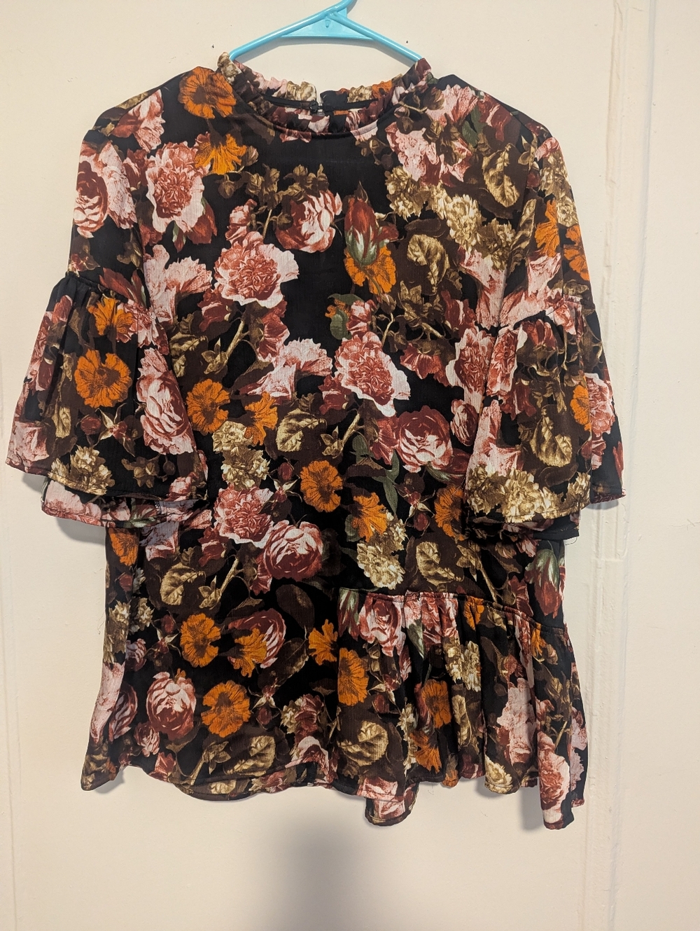 Frilly H&M Top - Picture 5 of 5